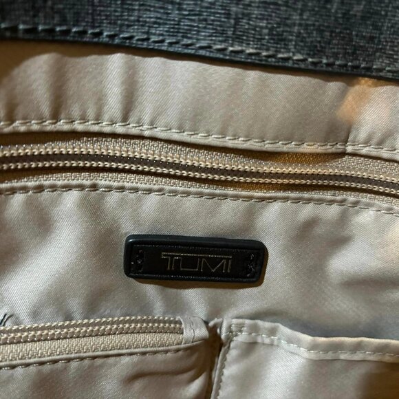 Tumi Computer Workbag - Picture 6 of 9